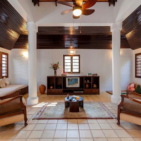 Baan Khunying - Secluded Phuket Beachfront Villa Rawai Экстерьер фото