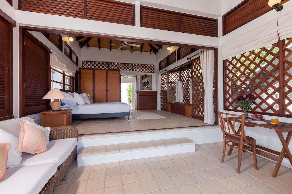 Baan Khunying - Secluded Phuket Beachfront Villa Rawai Номер фото
